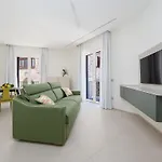 Blu Sky Luxury Palace Sorrento Coast ゲストハウス メタ
