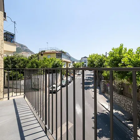 Blu Sky Luxury Palace Sorrento Coast メタ
