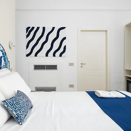 Blu Sky Luxury Palace Sorrento Coast 4* メタ